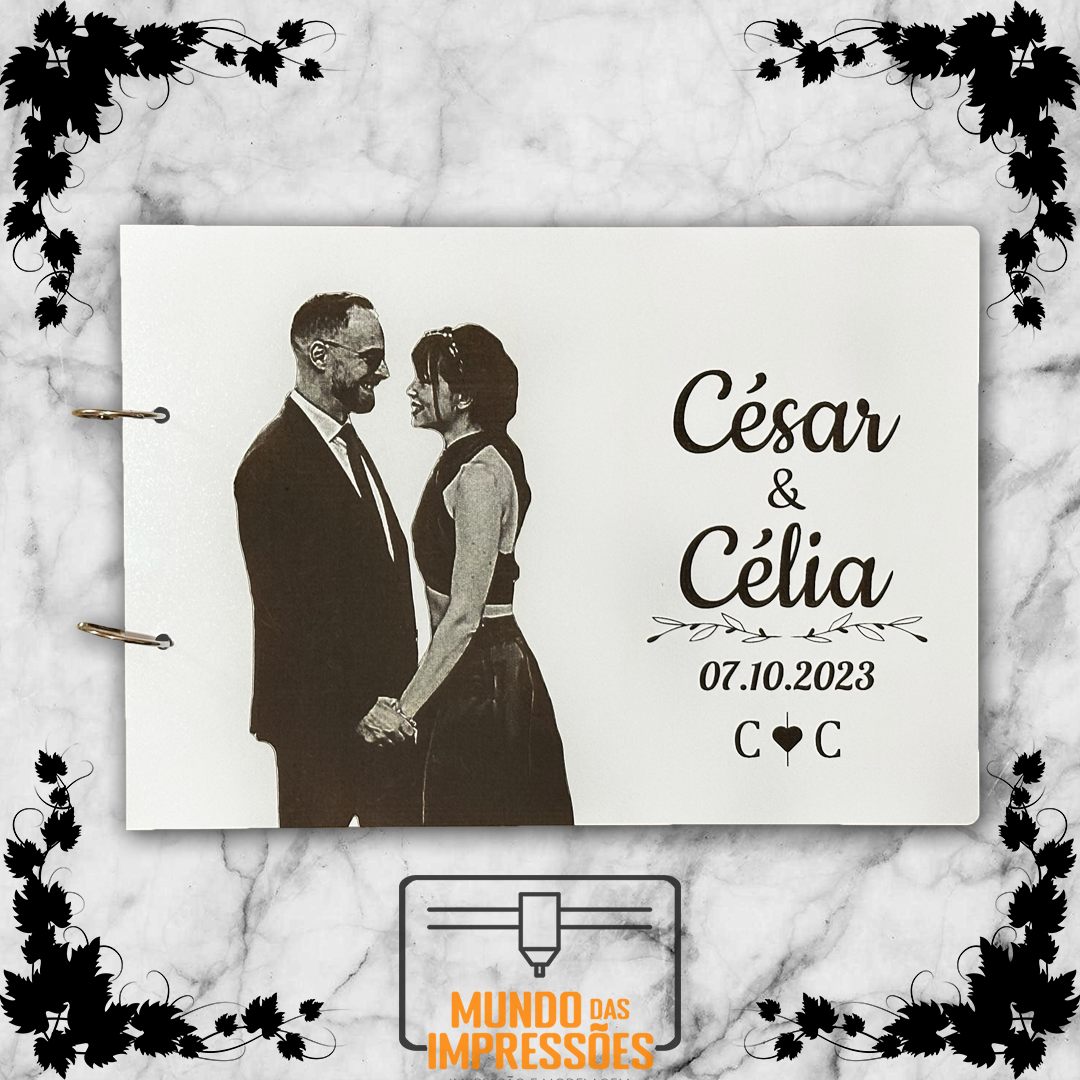 Livro de Honra para Casamento Personalizado em Madeira - Fotografia - Mundo das Impressões