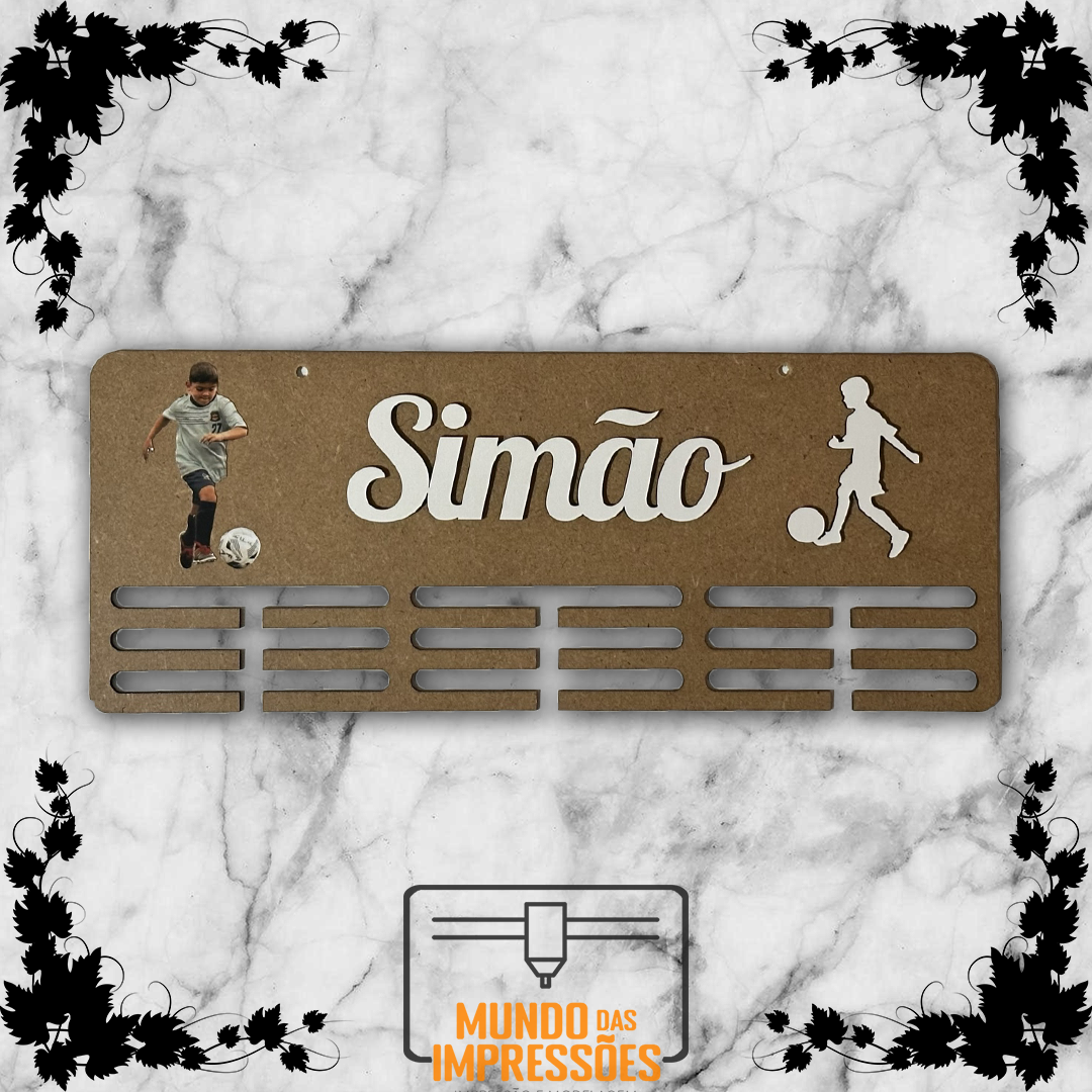 Medalheiro Personalizado em Madeira com Fotografia - Tema Futebol e Nome - Mundo das Impressões