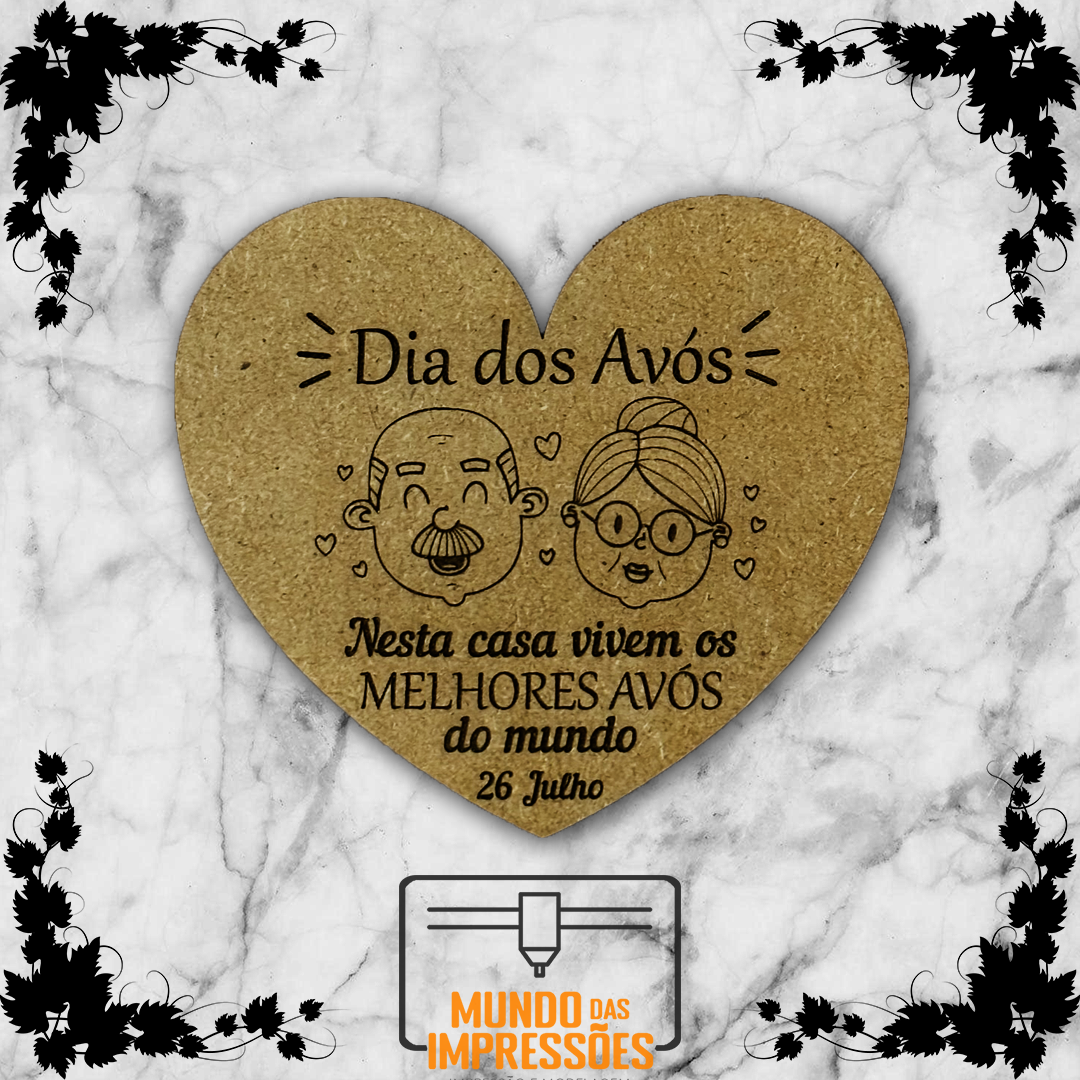 Lembrança para o Dia dos Avós Personalizada em Madeira  - Coração com Mensagem Especial - Mundo das Impressões