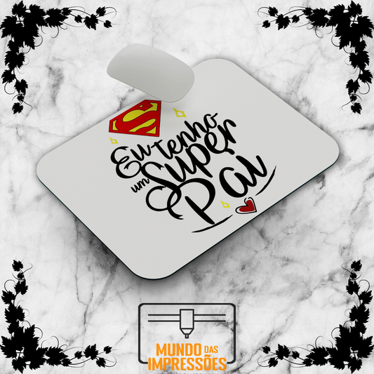 Tapete de rato branco com design Super Pai e símbolo Superman